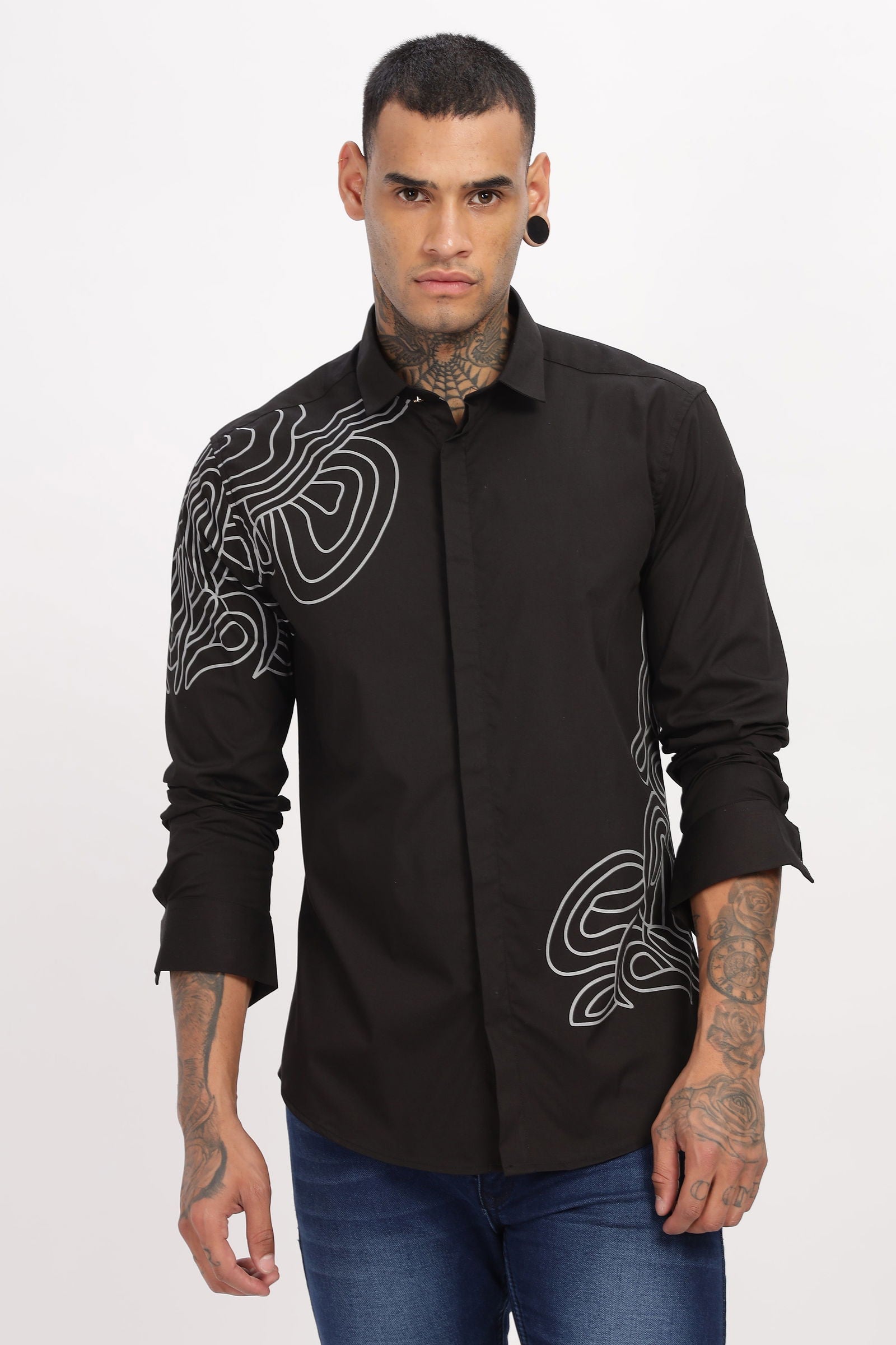 Organic Curves Black Shirt - Three Days
